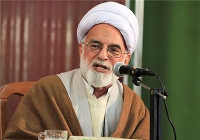 مسئولان از ظرفیت دستگاه های خود برای شکوفایی اقتصاد کشور استفاده کنند آیت الله دری نجف آبادی: