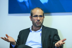 قطار زندگی کارگران با این دست
فرمان به جایی نمی رسد علی خدایی