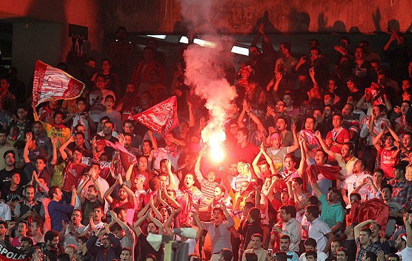 محرومیت پنج هوادار پرسپولیس با شکایت تراکتور
مرگ هوادار پرسپولیس
