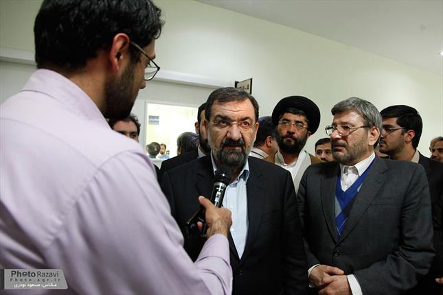 آیت الله طبسی جزو استوانههای انقلاب هستند عیادت محسن رضایی