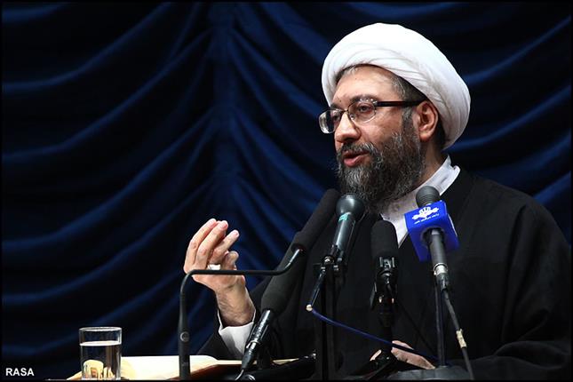 ادامه بررسی پرونده نورچشمیها/ برخی وزرا از دسترسی به اینترنت در روستا سخن میگویند! آب آشامیدنی و نیازهای اولیه روستاییان را تأمین کنید ذو