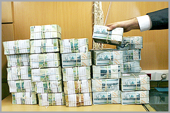 مالیات بر سود، نظام بانکی را فلج میکند خروج نقدینگی