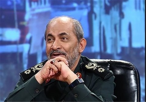 اگر این نیروی نظام را نداشتیم اکنون نه از ایران اثری مانده بود و نه از اسلام/آنهایی که می گویند قدرت دفاعی لازم نیست،عقل ندارند 13950228155630497722234.jpg
