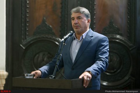 مس توجه بیشتری به منابع انسانی داشته باشد/ وضع نابسامان تولید و مشکلات صنعتگران احمد انارکیمحمدی