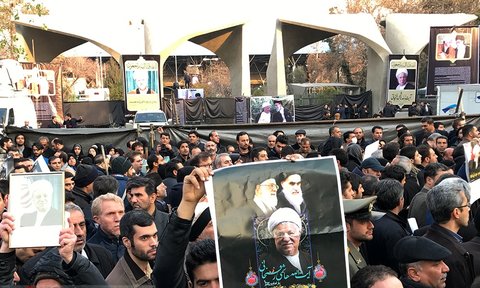 ملت ایران یار امام(ره) را تا مرقد مطهر بنیانگذار جمهوری اسلامی ایران مشایعت کردند رفسنجانی