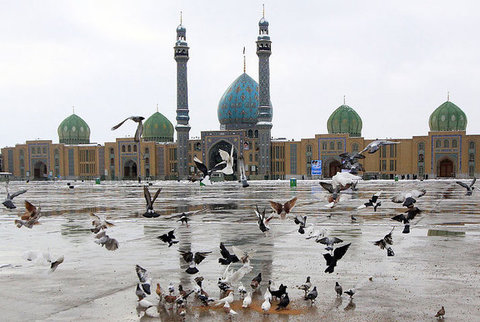 ۷۰۰۰ خادم افتخاری در مسجد جمکران آماده پذیرایی از زائران جمکران