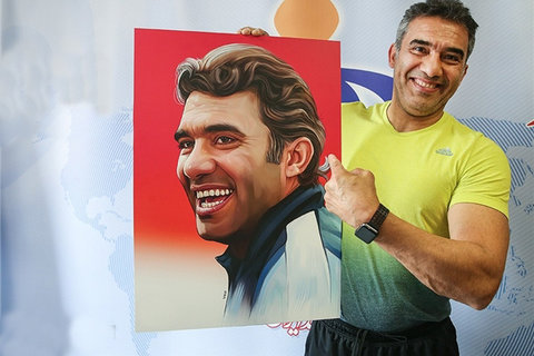 عابدزاده در پشت دخل یک ساندویچی (فیلم) احمدرضا عابدزاده