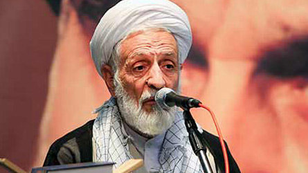 واردات بیرویه اقتصاد کشور را فلج می کند امام