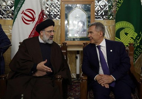 پاسخ آستان قدس رضوی به شائبه سیاسی بودن ملاقات رئیسی با یک مقام روس
سید ابراهیم رئیسی تولیت آستان قدس رضوی در دیدار رستم مینیخانوف