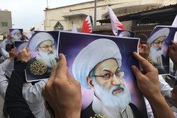 فیلم / تظاهرات مردم بحرین در حمایت از شیخ «عیسی قاسم» شیخ عیسی قاسم