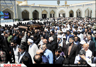مراسم تشییع پیکر همسر آیت الله علمالهدی امام جمعه مشهد مقدس و نماینده ولی فقیه در استان خراسان