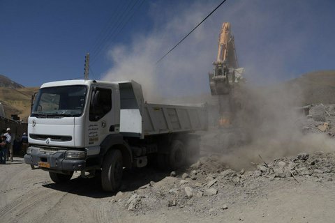 آواربرداری از مناطق زلزله زده خراسانشمالی تا پایان خرداد ماه به اتمام می رسد آورار برداری