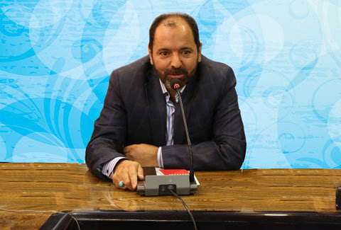سرانه مصرف آب مشترکین شهرستان نائین کمتر از میانگین استان است مدیر روابط عمومی شرکت آبفا استان اصفهان