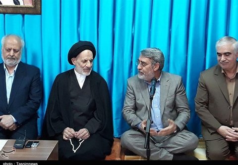 استاندار جدید با برنامهریزی مانع از مهاجرت مردم خراسان جنوبی شود نماینده ولی فقیه در خراسان جنوبی در دیدار وزیر کشور