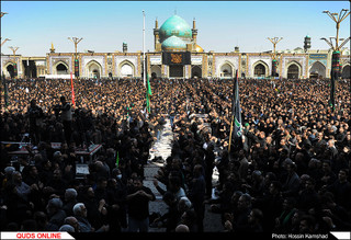 بزرگترین اجتماع هیئتهای مذهبی روز تاسوعا در حرم رضوی برگزار شد /گزارش تصویری