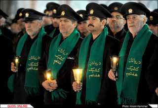 آیین خطبه خوانی شب عاشورا در صحن انقلاب اسلامی حرم مطهر رضوی / گزارش تصویری