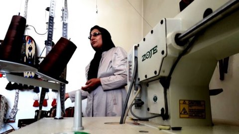 اشتغال ۱۰۰ نفر با افتتاح ۱۴ کارگاه صنایع دستی در یاسوج 3