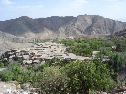 روستای چِنِشت سرزمین رنگهای ایران بوم گردی- روستای چنشت