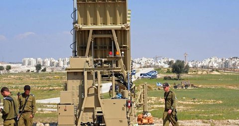 الاحتلال ينشر القبة الحديدية بـ"غوش دان" ويمنع التنزه قرب القطاع القبة الحديدية