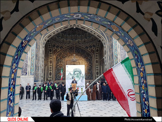 حلقه انسانی حمایت از مقاومت مردم فلسطین در حرم رضوی/ گزارش تصویری