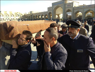 تشییع پیکر خبرنگار روزنامه قدس درحرم مطهر رضوی