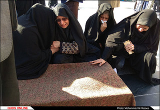 تشییع پیکر خبرنگار روزنامه قدس درحرم مطهر رضوی