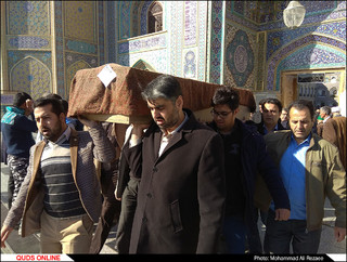 تشییع پیکر خبرنگار روزنامه قدس درحرم مطهر رضوی