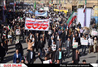 شکوه وحدت / فریاد《مرگ بر آمریکا》در آسمان اهواز طنین انداز شد