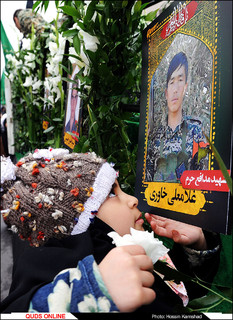 اجتماع عزاداران فاطمی در مشهد مقدس به همراه تشییع شهداء مدافع حرم و گمنام / گزارش تصویری 2