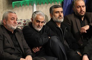 فیلم/ واکنش سرلشکر سلیمانی به شعار مردم که وی را مالک اشتر خطاب کردند
سردار سلیمانی