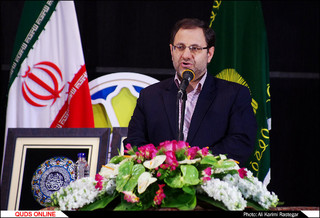بهداد سلیمی و علی هاشمی مدالهای خود را به موزه آستان قدس اهدا کردند