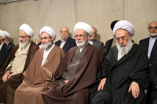 دیدار مسئولان نظام و سفرای کشورهای اسلامی با مقام معظم رهبری