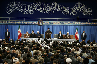 دیدار مسئولان نظام و سفرای کشورهای اسلامی با مقام معظم رهبری