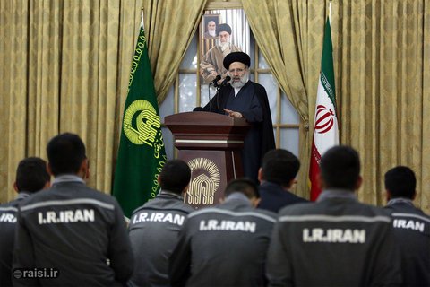 جوانمردی و ﻓﺘﻮت ورزشکاران در عرصههای جهانی معرف فرهنگ غنی ملت ایران است دیدار با ورزشکاران