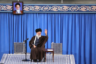 رهبر معظم انقلاب اسلامی در دیدار وزیر و مسئولان و جمعی از کارکنان وزارت اطلاعات
