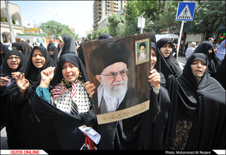راهپیمایی ضداستکباری مردم مشهد پس از نماز جمعه