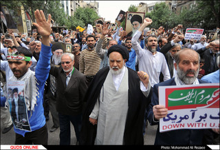راهپیمایی ضداستکباری مردم مشهد پس از نماز جمعه