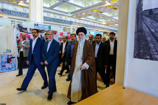 بازدید مقام معظم رهبری
از سیویکمین نمایشگاه بینالمللی کتاب تهران
