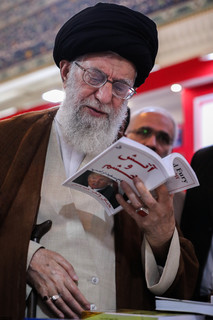 بازدید مقام معظم رهبری
از سیویکمین نمایشگاه بینالمللی کتاب تهران
