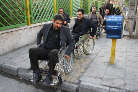 حمایت شهرداری مشهد از تشکلهای غیردولتی معلولان معلولان