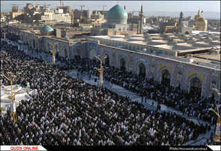 نماز باشکوه عید سعید فطر در حرم امام رضا(ع) اقامه شد/گزارش تصویری