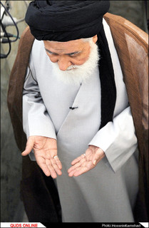 نماز باشکوه عید سعید فطر در حرم امام رضا(ع) اقامه شد/گزارش تصویری