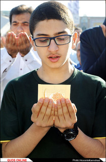 نماز باشکوه عید سعید فطر در حرم امام رضا(ع) اقامه شد/گزارش تصویری