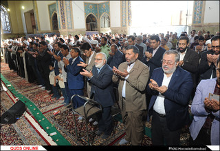 نماز باشکوه عید سعید فطر در حرم امام رضا(ع) اقامه شد/گزارش تصویری