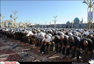 نماز باشکوه عید سعید فطر در حرم امام رضا(ع) اقامه شد/گزارش تصویری