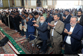 نماز باشکوه عید سعید فطر در حرم امام رضا(ع) اقامه شد/گزارش تصویری