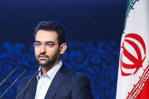 وزیر ارتباطات خطاب به واردکنندگان موبایل: با دلار 4200 تومان وارد کردید، چرا به قیمت دلار روز فروختید؟ وزیر ارتباطات