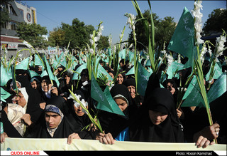 گلباران حرم مطهر رضوی در روز میلاد بانوی کرامت /گزارش تصویری