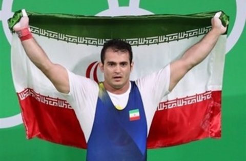 فیلم | لحظه شکستن رکورد وزنهبرداری دنیا به دست سهراب مرادی
سهراب مرادی