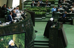 ۵-۱؛ نتیجه طرح سوال نمایندگان از روحانی/ نمایندگان از ۴ پاسخ رئیسجمهور قانع نشدند
روحانی